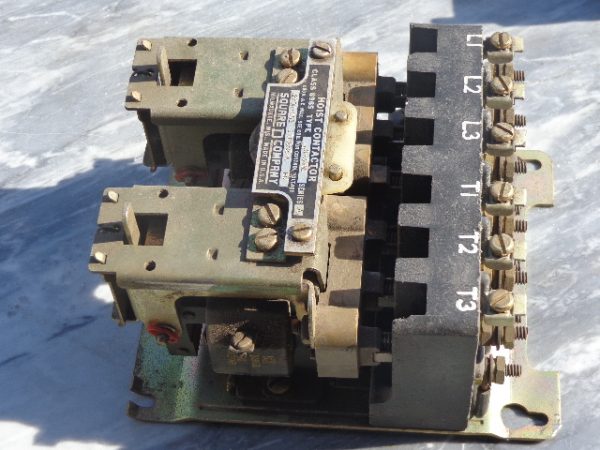 8965-J0-3-S1:SQUARE D HOIST REVERSING CONTACTOR 8965-J0-3-S1,SQUARE D