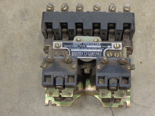 8965-J04: SQUARE D HOIST CONTACTOR