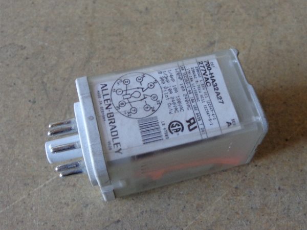 700-HA32A27:ALLEN BRADLEY PLUG IN RELAY 700-HA32A27,ALLEN BRADLEY
