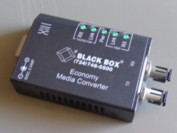 LE1505A:MEDIA CONVERTER LE1505A,MEDIA