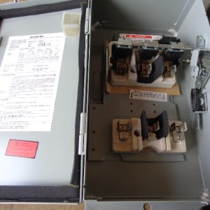 F351H: SIEMENS 30 AMP, 600 VOLT FUSIBLE DISCONNECT, SAFETY SWITCH