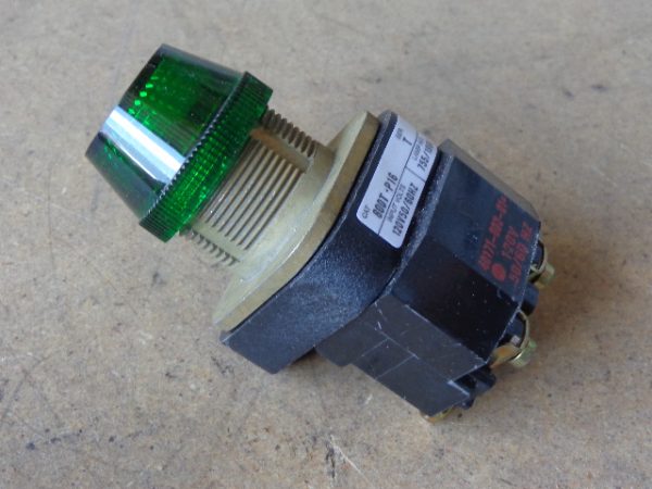 800T-P16G: ALLEN BRADLEY, 30.5mm PILOT LIGHT WITH GREEN CAP, SERIES T, XFMR 120V, NEMA TYPE 4 & 13.
