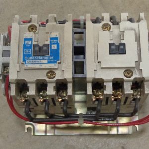 CN55DN3HB:CUTLER HAMMER REVERSING CONTACTOR CN55DN3HB,CUTLER HAMMER
