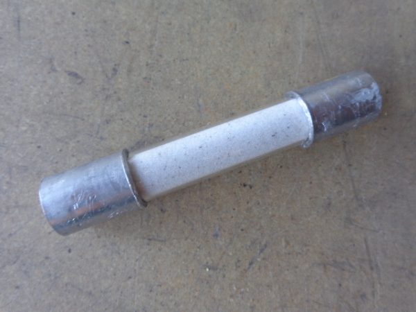 9F60AAB002: GENERAL ELECTRIC, CURRENT LIMITNG FUSE TYPE EJ-1, SIZE A, 2E AMP, 60HZ, 2.75 MAX KV