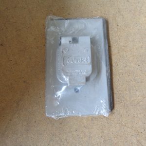 ED006951-002:THOMAS&BETTS SINGLE OUTLET COVER ED006951-002,THOMAS&BETTS