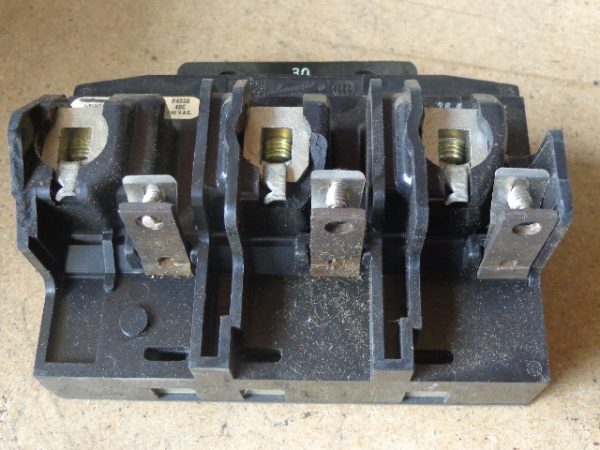 P-4330:GOULD CIRCUIT BREAKER P-4330,GOULD