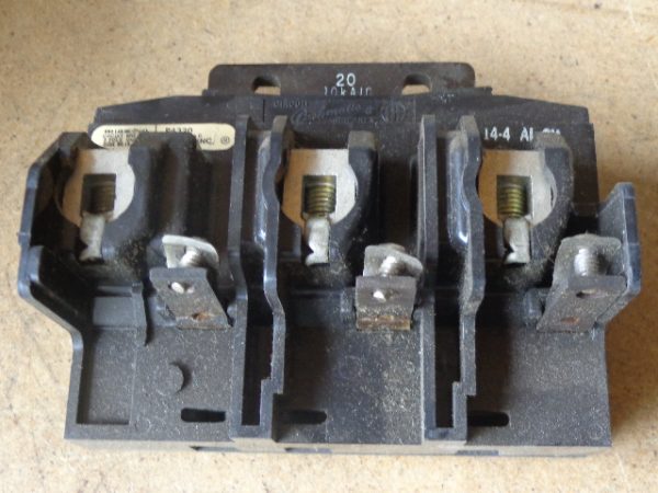 P-4320:GOULD CIRCUIT BREAKER P-4320,GOULD