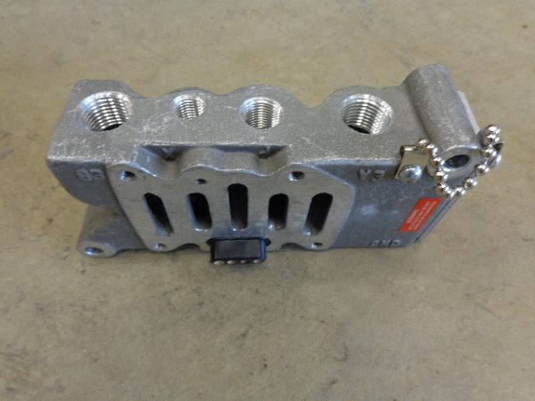 K022090: DOUBLE SOLENOID PILOT SUB BASE ASSEMBLY
