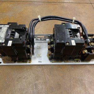 8736-SE01: SQUARE D SIZE 3 VERTICAL REVERSING STARTER