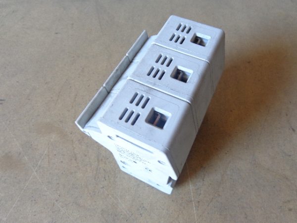 US6J3:FERRAZ SHAWMUT FUSE HOLDER US6J3,FERRAZ SHAWMUT