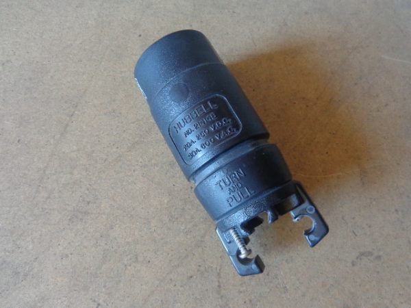 21414B: HUBBELL, CONNECTOR BODY