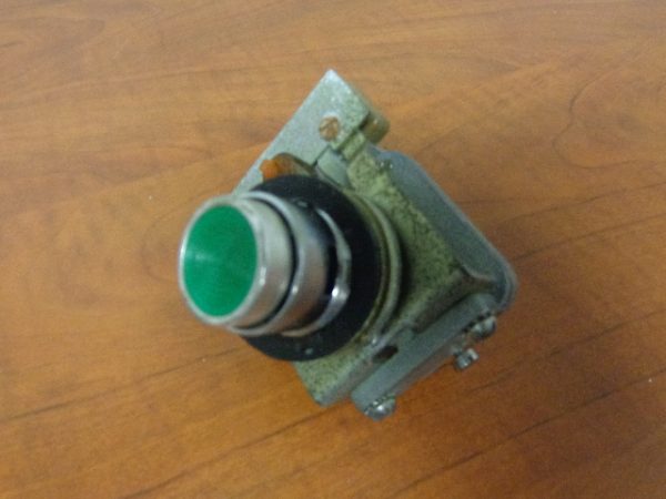 9001-KRD-1UH1:SQUARE D OFF DELAY PUSH BUTTON 9001-KRD-1UH1,SQUARE D