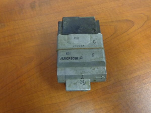 V8202A-1018:HONEYWELL MAIN AUTOMATIC GAS VALVE V8202A-1018,HONEYWELL