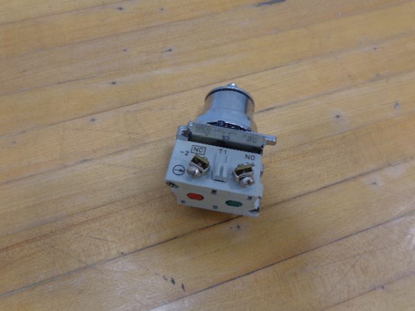 10250ED1080-2:CUTLER HAMMER PUSH-PULL E STOP OPERATOR 10250ED1080-2,CUTLER HAMMER