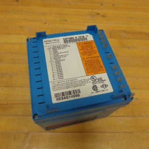 RM7890-A-1015: HONEYWELL, USED, AUTOMATIC PRIMARY CONTROL, BURNER CONTROL 120VAC 50/60HZ WITH DUST COVER, USE WITH R7847, R7848, AND R7886 AMPLIFIERS