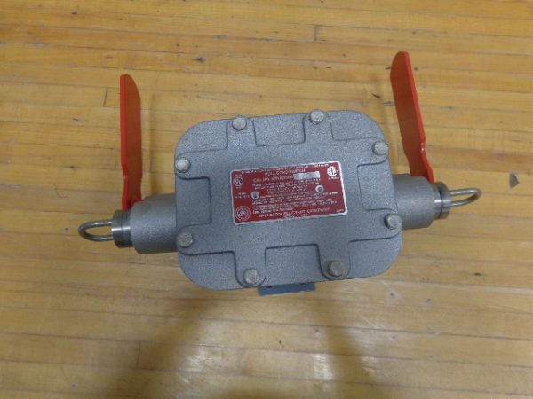 AFUXO333-22:APPLETON ELECTIC PULL CORD SWTICH AFUXO333-22,APPLETON
