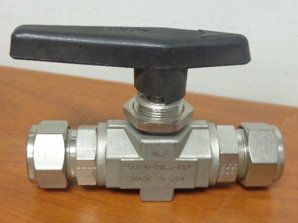 12Z-B8LJ-SSP:PARKER TWO WAY B SERIES VALVE 12Z-B8LJ-SSP,PARKER