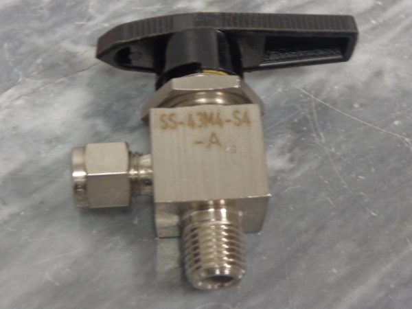SS-43M4-S4-A:WHITEY TUBE BALL VALVE MALE TO FEMALE SS-43M4-S4-A,WHITEY