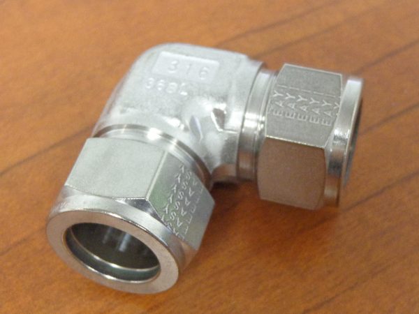 ISSD12UE:DUOLOK ELBOW FITTING 3/4" ISSD12UE,DUOLOK