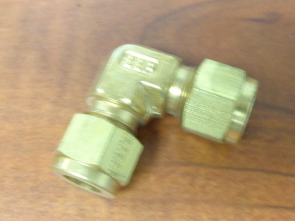 IBD6UE:DUOLOK TUBE FITTING UNION ELBOW IBD6UE 3/8" IBD6UE,DUOLOK