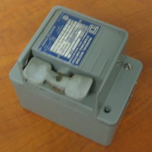 2510KW-1:SQUARE D MANUAL STARTING SWITCH 2510KW-1,SQUARE D