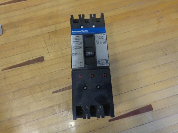JS360225A: THOMAS & BETTS, MOLDED CASE CIRCUIT BREAKER 225 AMP, 3 POLE, 600VAC 50/60Hz.