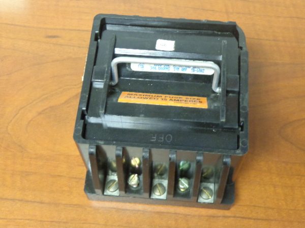12149-2: BUSSMANN FUSE HOLDER 15149-2