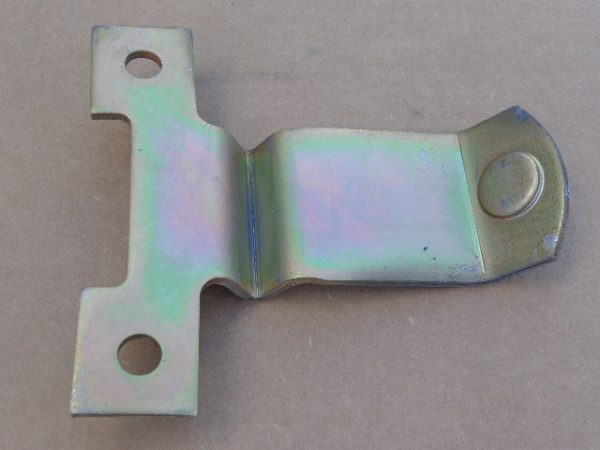 1490262: WESTINGHOUSE AUXILIARY BRACKET 1490262