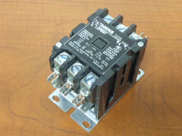 42CF35AF: DP CONTACTOR 40A 120V COIL, SIEMENS