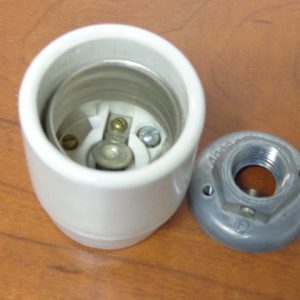 84013-0; CHALLENGER KEYLESS PORCELAIN SOCKET WITH MOGUL BASE