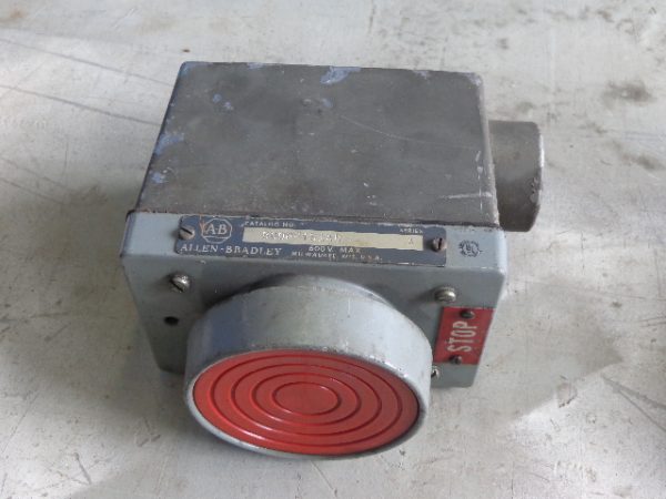 800P-1S1AR: ALLEN BRADLEY EMERGENCY STOP BUTTON