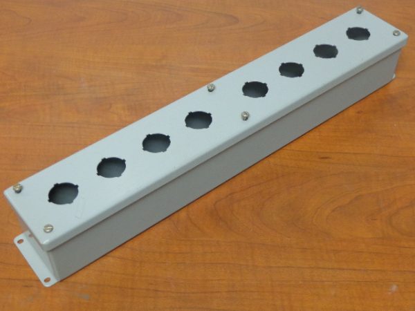 T-295319: HOFFMAN 8 HOLE ENCLOSURE