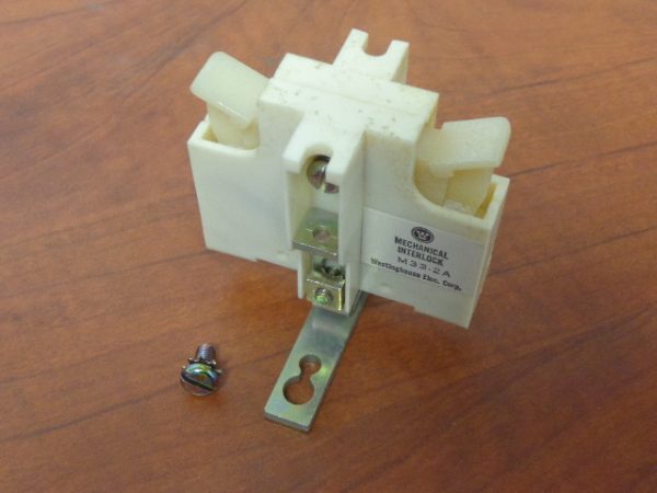 M33-2A:WESTINGHOUSE ELECTRICAL INTERLOCK M33-2A,WESTINGHOUSE